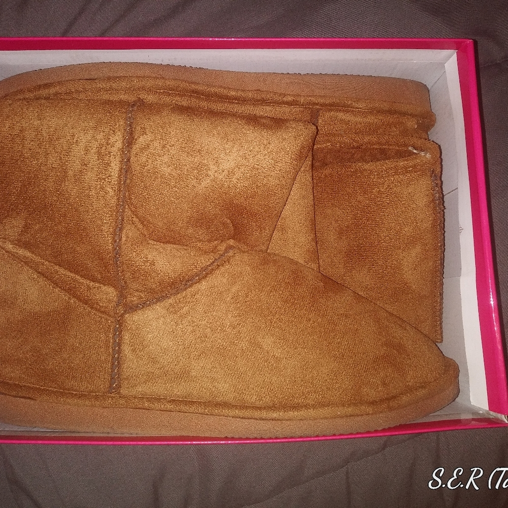 "SOLD" Lady boots
